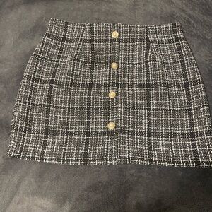 Classic Black and White Plaid Skirt